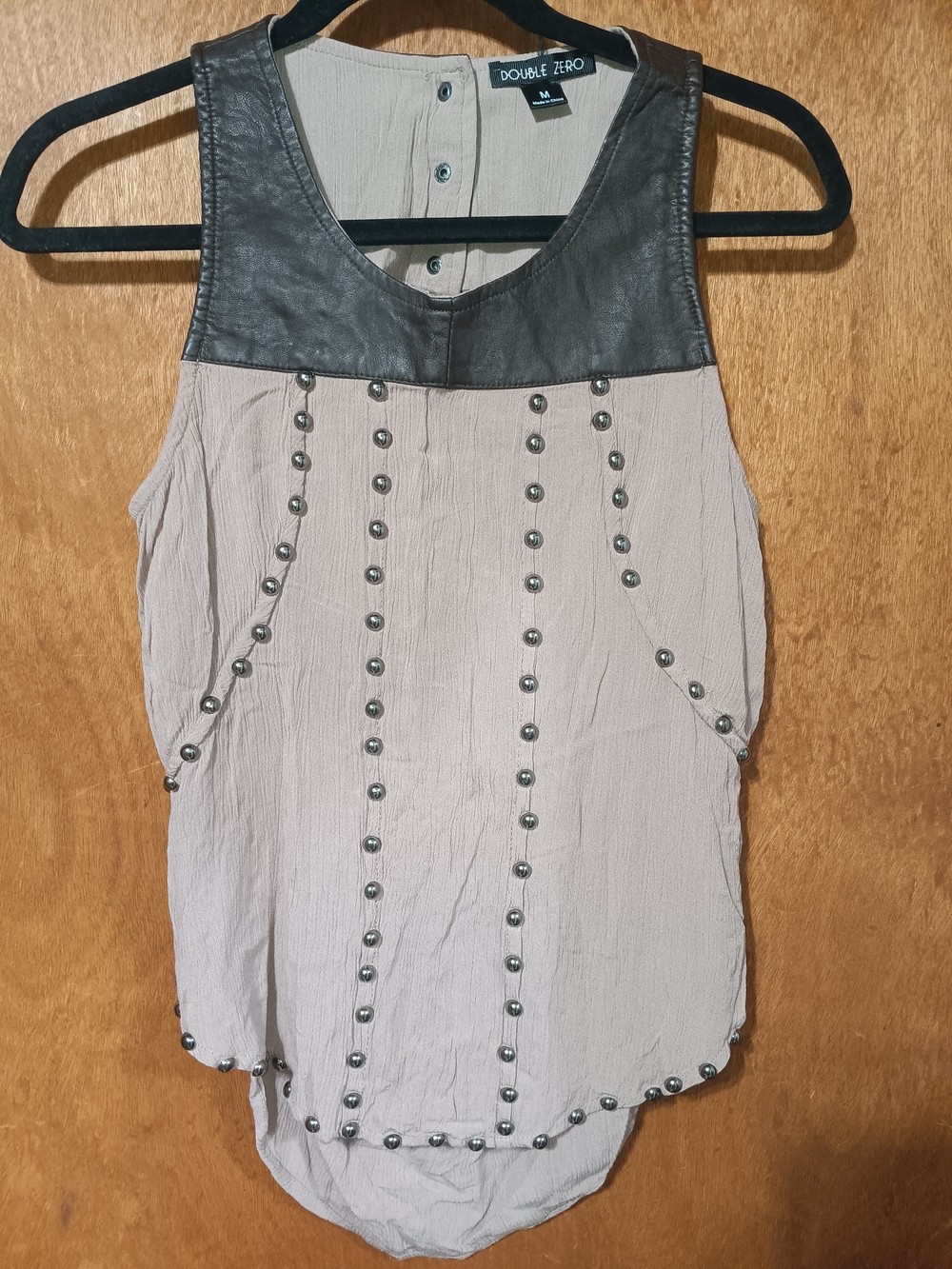 Double Zero Dusty Mauve Studded Sleeveless Top with Brown Yoke